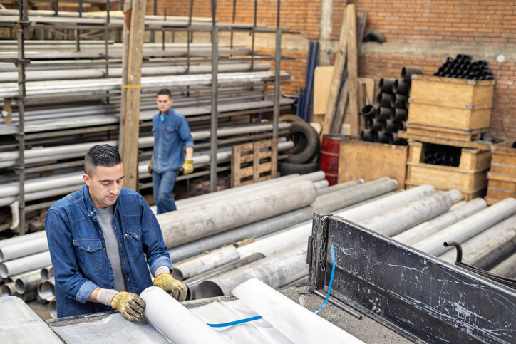 How Contract Manufacturing Services Reshape Industry Power